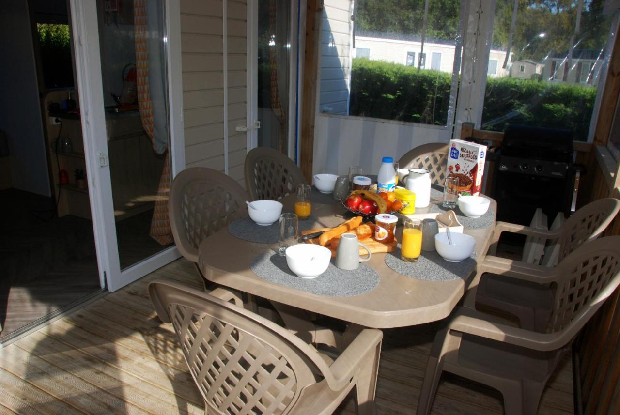 Mobilhome 2Ch Climatise-Terrasse Fermee-4 Velos-Camping 4 Etoiles Les Charmettes Les Mathes Exterior photo